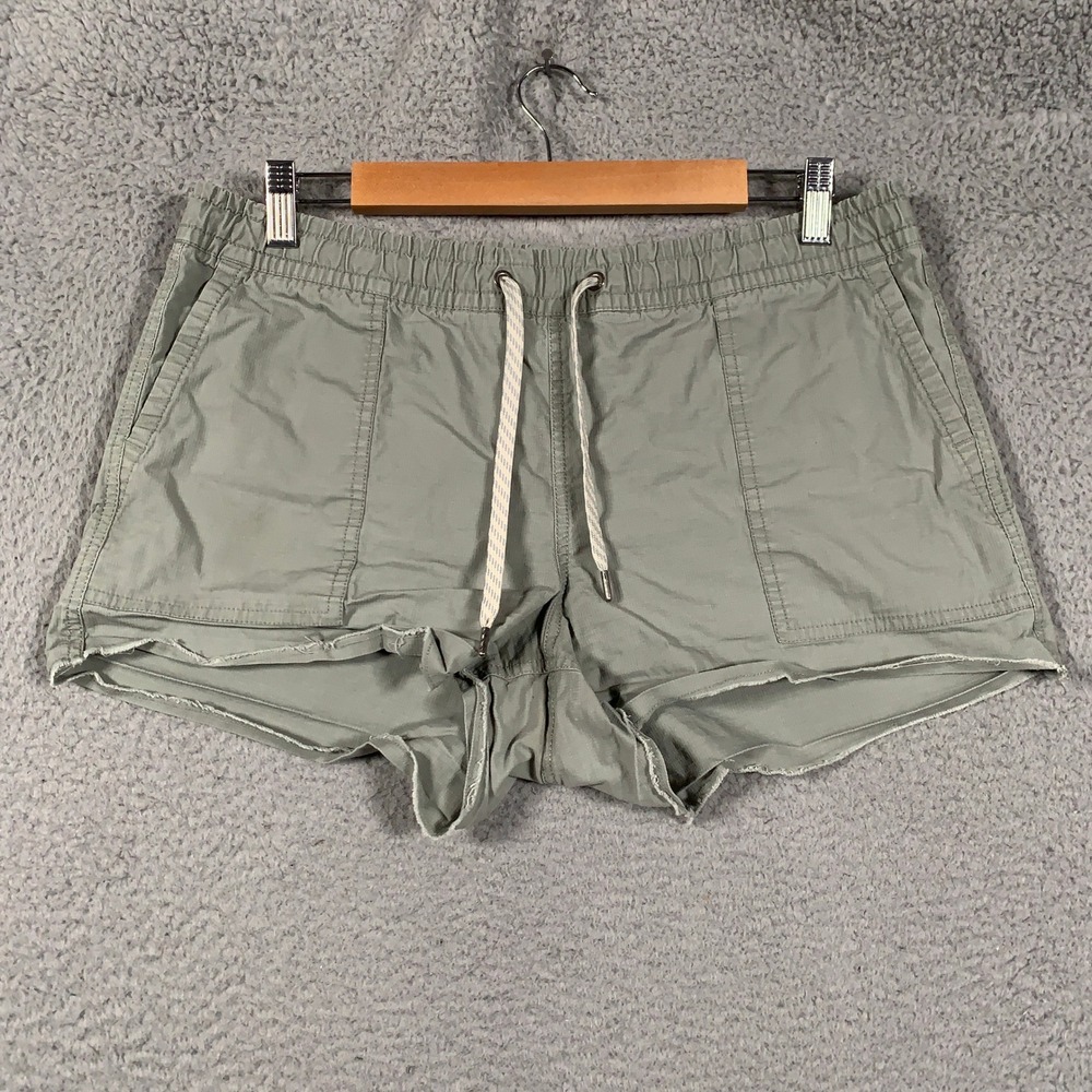 Vuori Ripstop Shorts Women's Medium M Sage Green Outdoor Hiking Utility Raw Hem